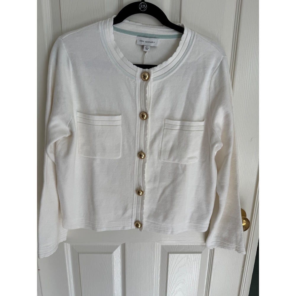 Free Assembly NWT Ruffle Neck Cardigan w Gold Buttons Off White Size Large - Picture 2 of 8